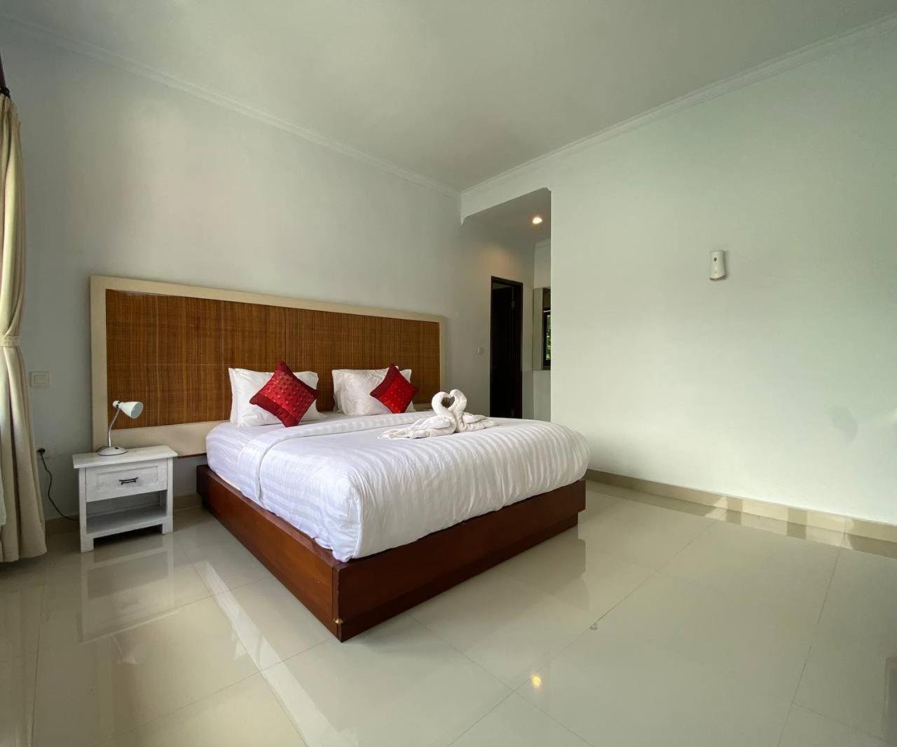 Villa Mayu Dedaries Seminyak Zewnętrze zdjęcie