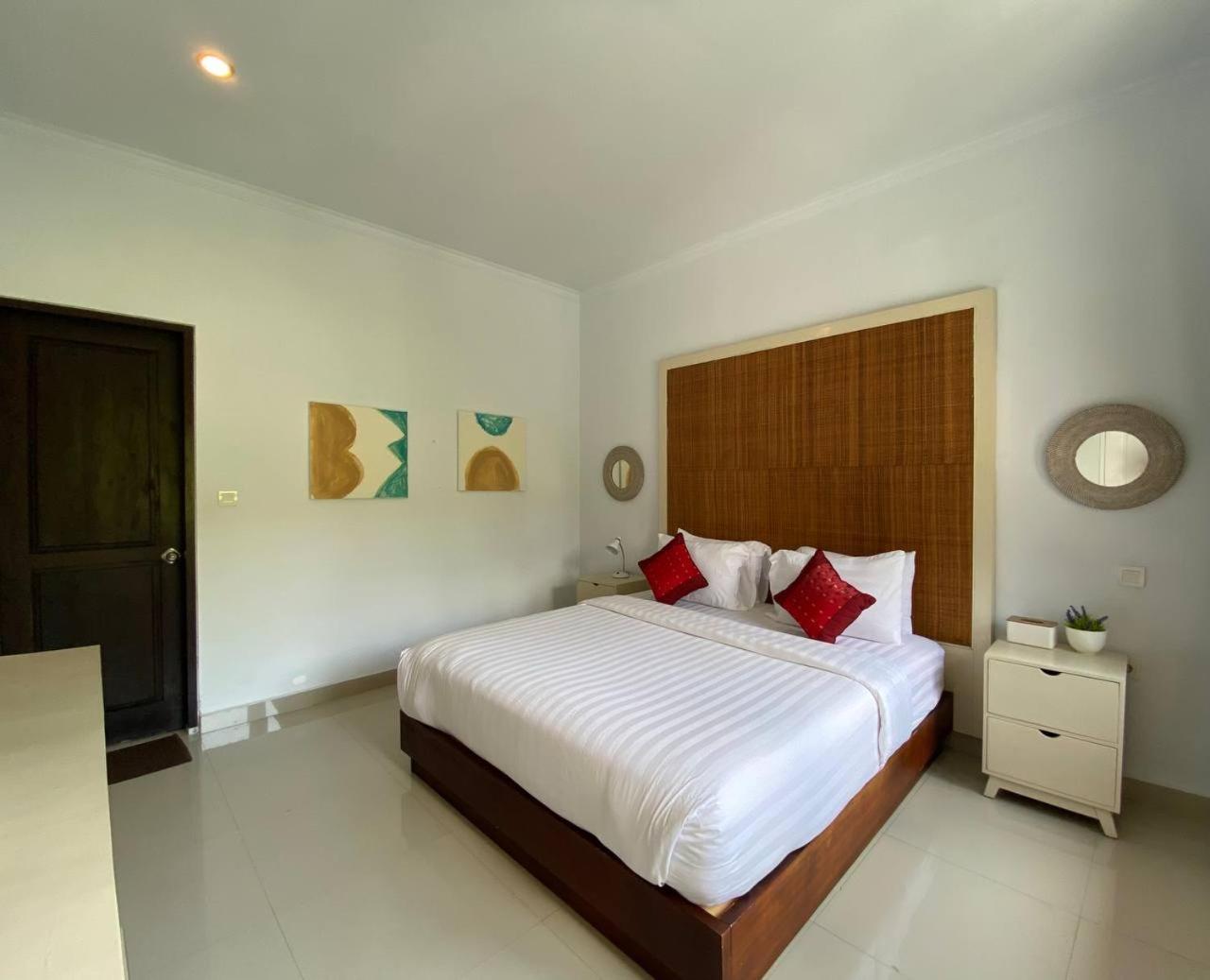Villa Mayu Dedaries Seminyak Zewnętrze zdjęcie