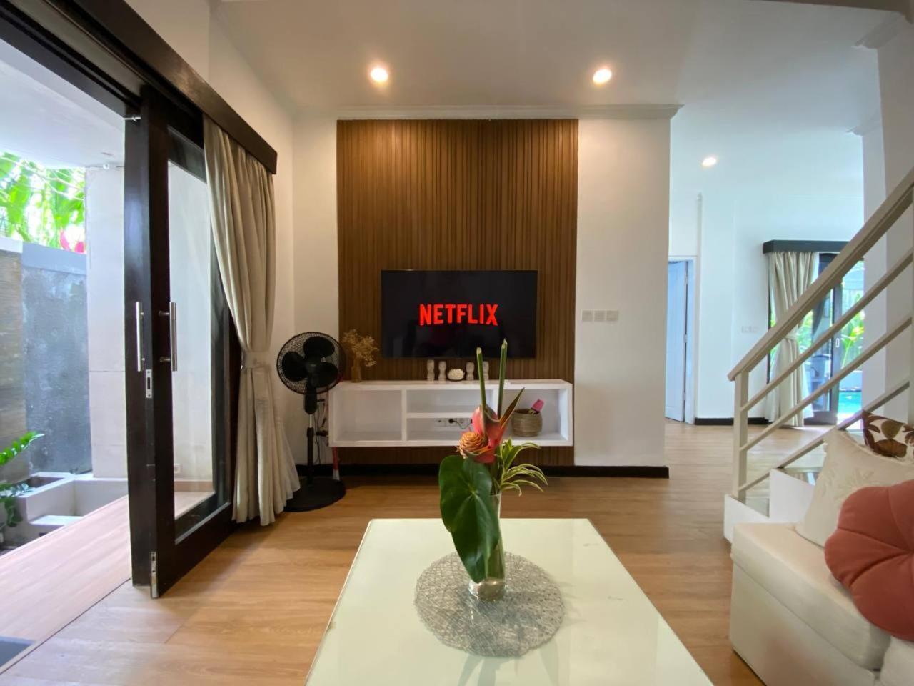 Villa Mayu Dedaries Seminyak Zewnętrze zdjęcie